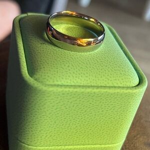 Mens Sz 10 TITANIUM BAND RING Smooth Sleek Ring Wedding Band